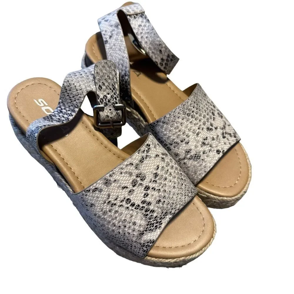 SODA Sandals Snake‎ Print Grey 7 Womens Espadrille Platform Ankle Strap
